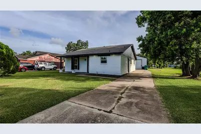 1413 N Avenue R, Freeport, TX 77541 - Photo 6