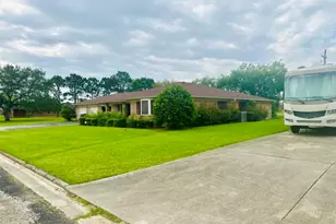 2312 Salisbury Dr, Port Arthur, TX 77640 - Photo 8