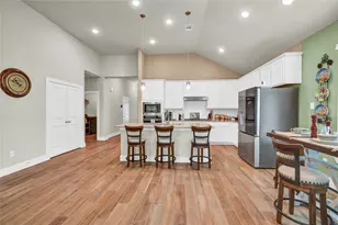 411 S Amherst Dr, West Columbia, TX 77486 - Photo 16