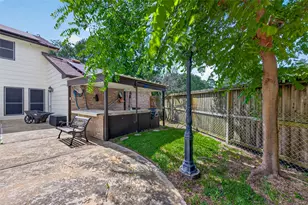 8107 Tiger Ln, Houston, TX 77040 - Photo 46