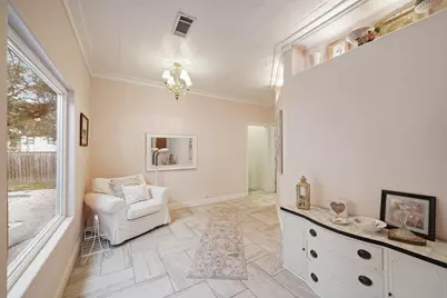 316 W Lang Street, Alvin, TX 77511 - Photo 10