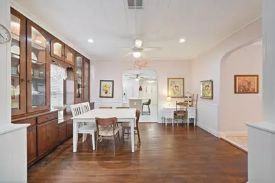 316 W Lang Street, Alvin, TX 77511 - Photo 6