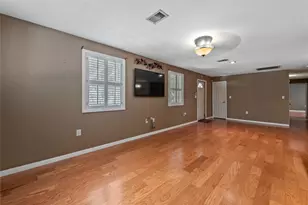 10702 River Oaks Dr, Conroe, TX 77385 - Photo 4
