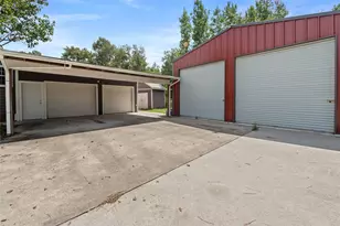 10702 River Oaks Dr, Conroe, TX 77385 - Photo 14