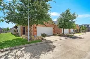 912 Sweet Pine Dr, Katy, TX 77450 - Photo 2