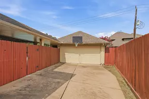 2114 Gentryside Dr, Houston, TX 77077 - Photo 34