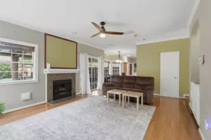 2114 Gentryside Dr, Houston, TX 77077 - Photo 12
