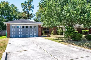16330 Many Trees Ln, Conroe, TX 77302 - Photo 2