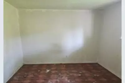 4806 Grapevine Street, Houston, TX 77045 - Photo 6