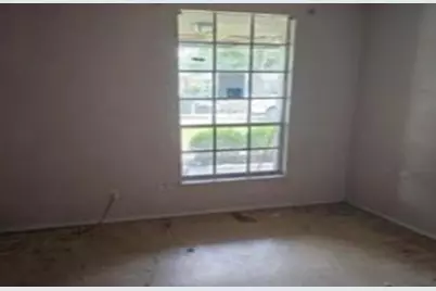 4806 Grapevine Street, Houston, TX 77045 - Photo 8