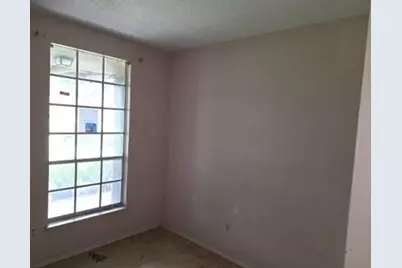 4806 Grapevine Street, Houston, TX 77045 - Photo 10
