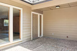 13226 Holston Hills Dr, Houston, TX 77069 - Photo 22