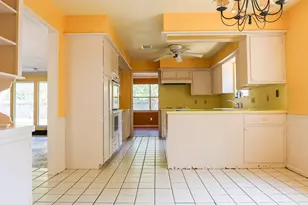 13226 Holston Hills Dr, Houston, TX 77069 - Photo 8