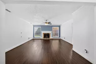10215 Minturn Ln, Houston, TX 77064 - Photo 12