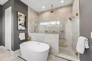 2705 Julian St, Houston, TX 77009 - Photo 28