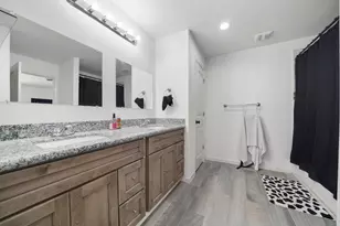 326 Cartersville St, Houston, TX 77029 - Photo 6