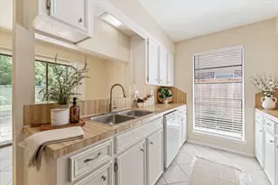 2758 Tinechester Dr, Kingwood, TX 77339 - Photo 6