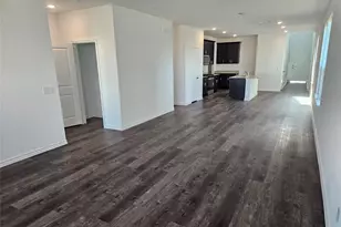 1818 Glacier Gorge Trl, Dayton, TX 77535 - Photo 2