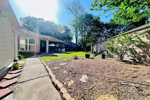 7419 San Morino Dr, Houston, TX 77083 - Photo 18