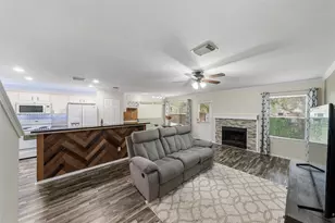 38 Wineberry Pl, The Woodlands, TX 77382 - Photo 4