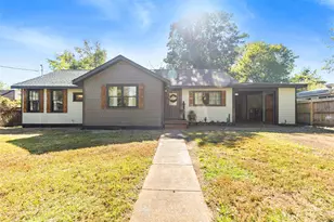 407 W Walt Davis Dr W, Woodville, TX 75979 - Photo 2