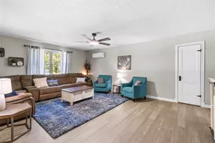 407 W Walt Davis Dr W, Woodville, TX 75979 - Photo 6