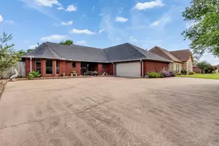 1717 24th Ave, Texas City, TX 77590 - Photo 30
