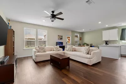 16307 Fontana Court, Conroe, TX 77302 - Photo 4