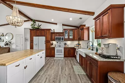 1884 County Road 218, Weimar, TX 78962 - Photo 10