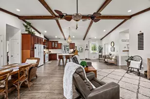 1884 Co Rd 218, Weimar, TX 78962 - Photo 4