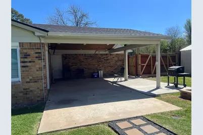 402 Lyndale Drive, Highlands, TX 77562 - Photo 24