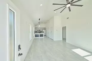 1398 Rd 5607, Cleveland, TX 77327 - Photo 4