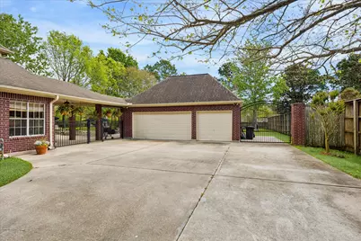 805 Murphy Lane, Friendswood, TX 77546 - Photo 4