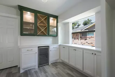 2111 Wycliffe Drive, Houston, TX 77043 - Photo 8