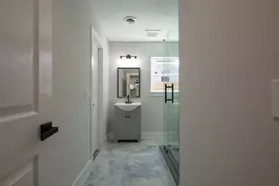 2111 Wycliffe Dr, Houston, TX 77043 - Photo 16