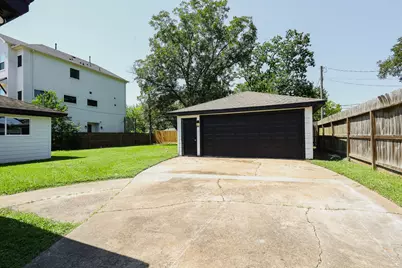 2111 Wycliffe Drive, Houston, TX 77043 - Photo 24