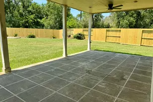 202 Almond Dr, Baytown, TX 77520 - Photo 16
