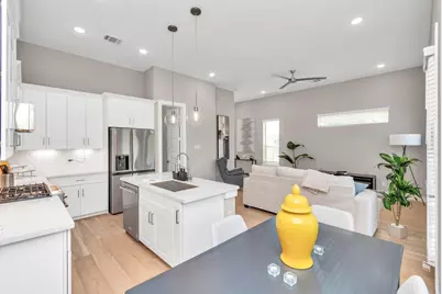 305 Queen Sude Lane, Houston, TX 77091 - Photo 6
