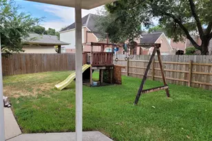 16215 Waiting Spring Cir, Houston, TX 77095 - Photo 18