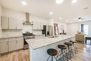 13 Hafer St, Baytown, TX 77520 - Photo 6