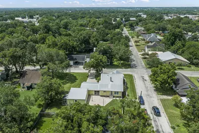 401 Bowie Street, Hallettsville, TX 77964 - Photo 44