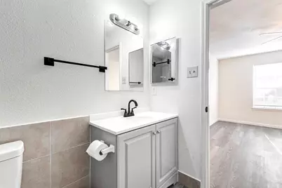 9700 Leawood Boulevard #201, Houston, TX 77099 - Photo 14