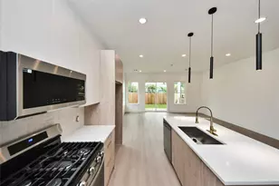 431 Neyland St, Houston, TX 77022 - Photo 8