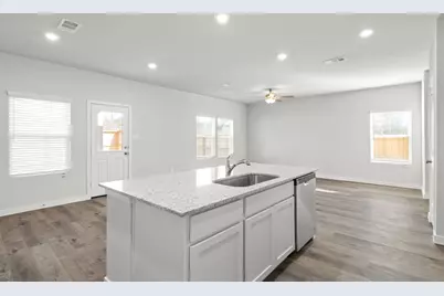 7806 Bergamot Circle, Magnolia, TX 77354 - Photo 6
