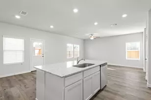 7806 Bergamot Cir, Magnolia, TX 77354 - Photo 6