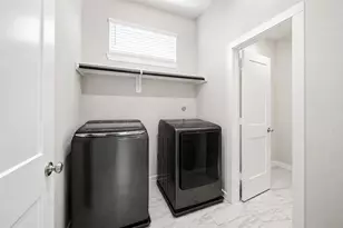 10255 Bayou Oaks Dr, Conroe, TX 77385 - Photo 18