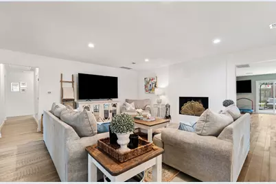 10619 Cranbrook Road, Houston, TX 77042 - Photo 8