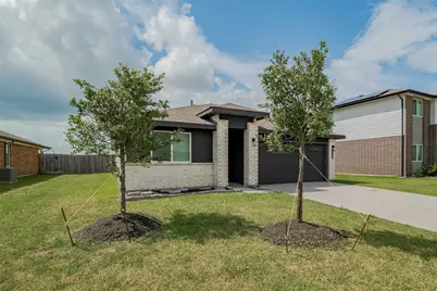 14519 Sweet Water Drive, Baytown, TX 77523 - Photo 2