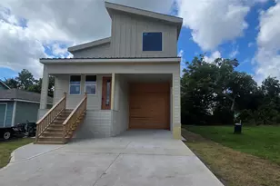 1004 E 40th St, Houston, TX 77022 - Photo 1