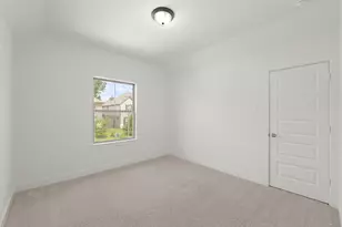 406 Nocturne Rdg Dr, Conroe, TX 77318 - Photo 38